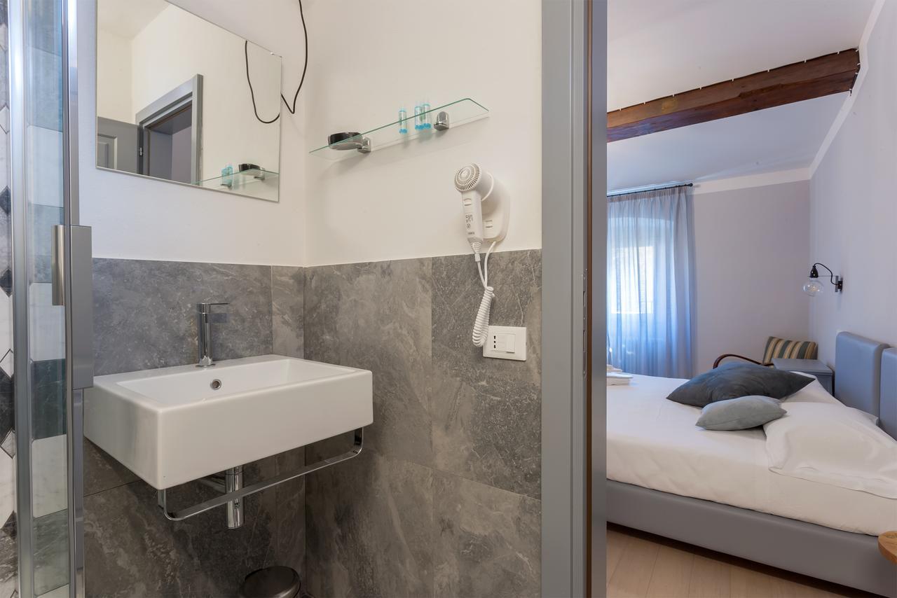 Bed and Breakfast Santo Spirito Venti Florenz Exterior foto