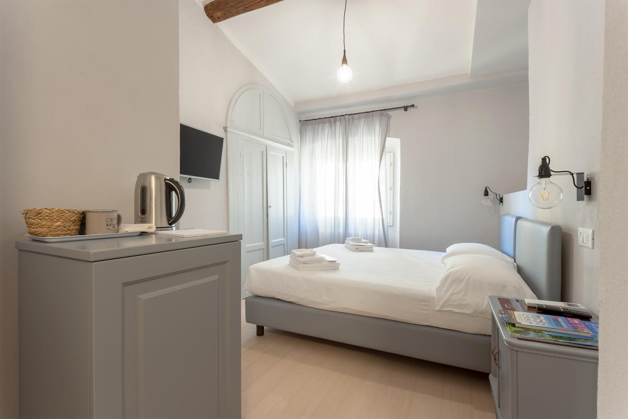 Bed and Breakfast Santo Spirito Venti Florenz Exterior foto